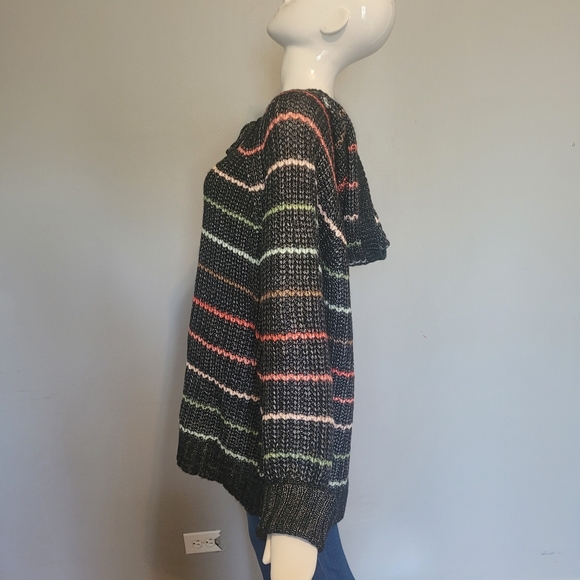 Torrid Chunky Pullover Hooded Raglan Sweater, BNWT, Size 1X - Picture 5 of 8